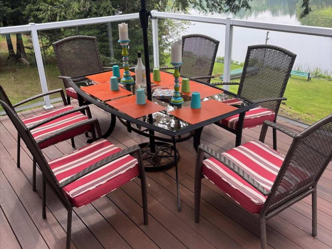 1093 LAMAR DRIVE, Maple Lake