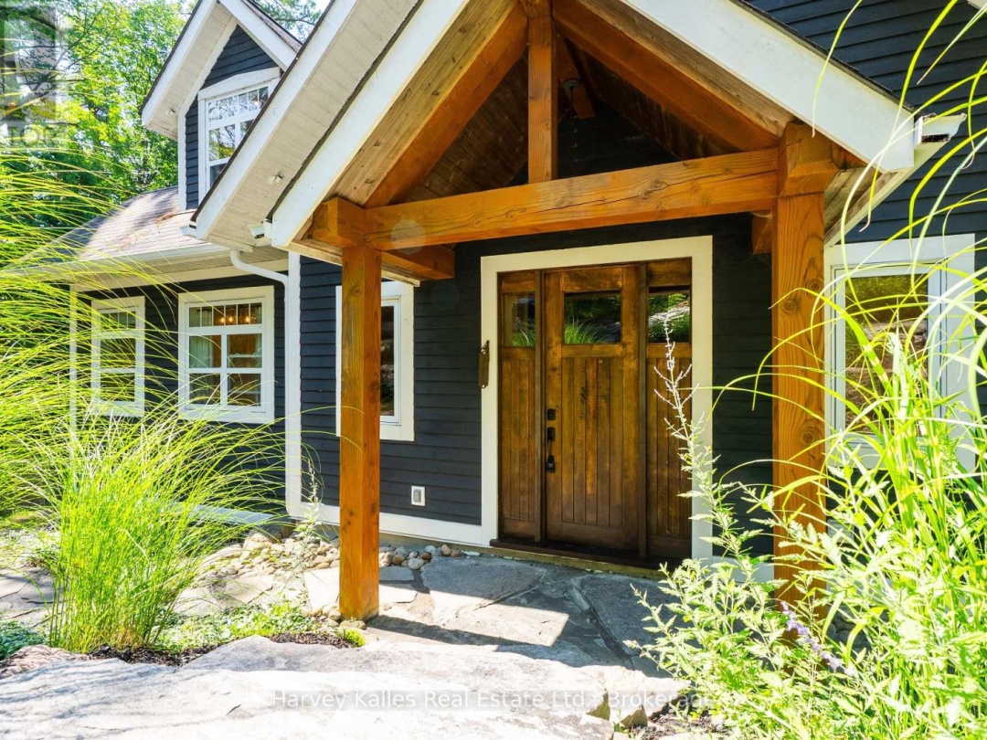 1190 PARKERS POINT ROAD, Lake Muskoka