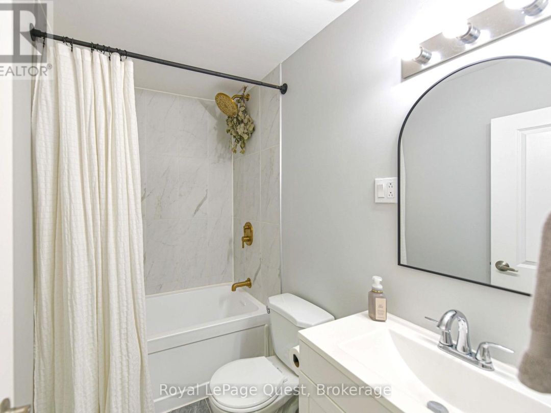 401 MISSISSAGA STREET W,