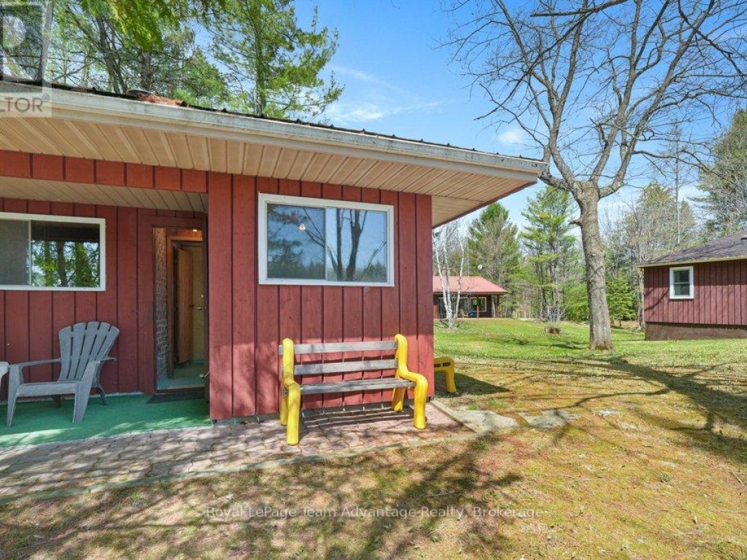 11 BIRCH LANE, Harris Lake