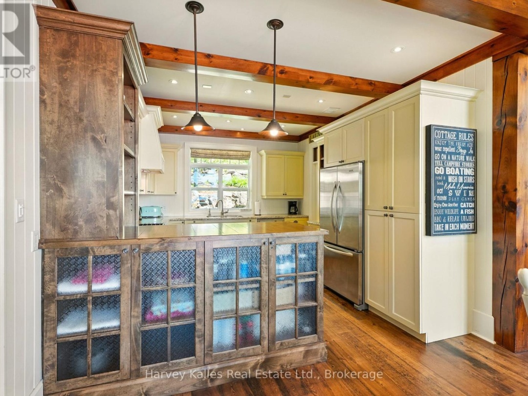 1190 PARKERS POINT ROAD, Lake Muskoka