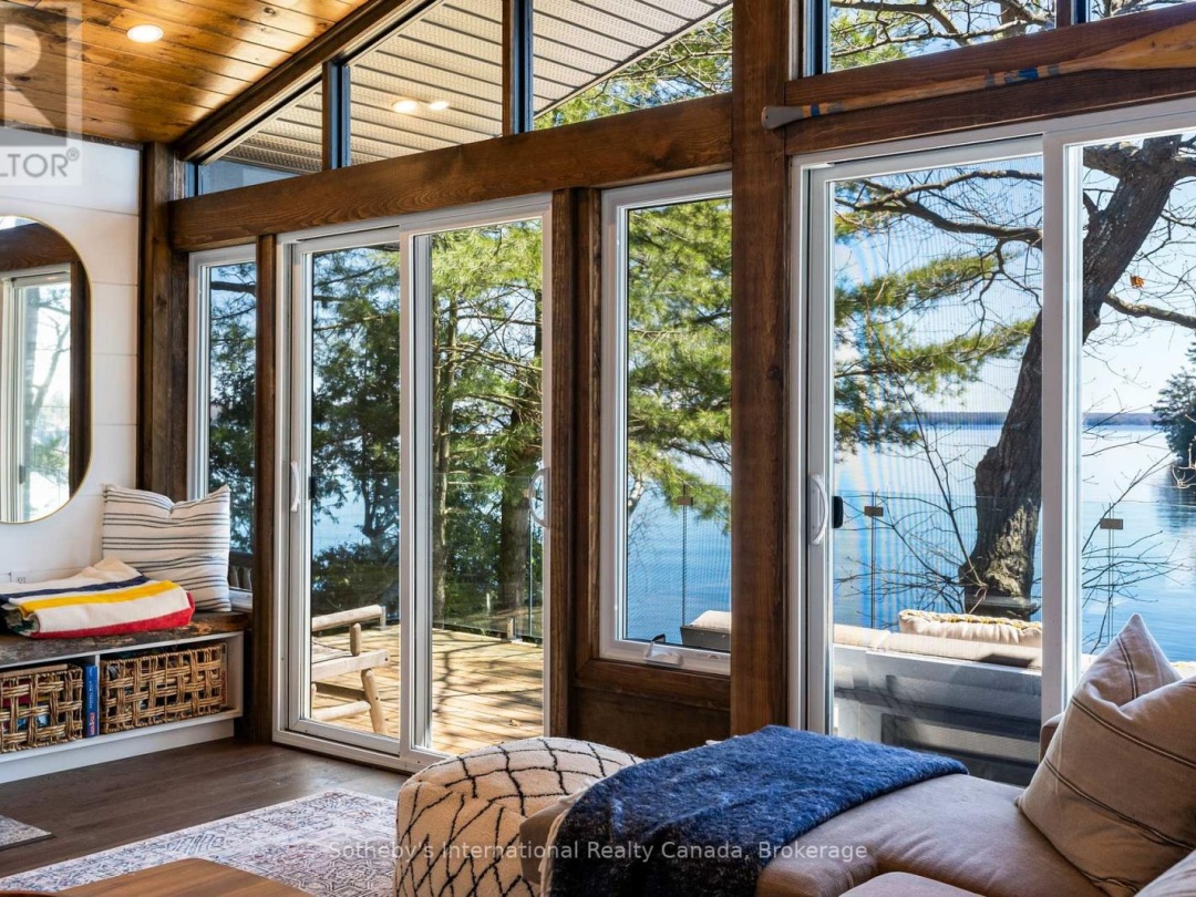 29 BEACHGROVE ISLAND 33LM, Lake Muskoka