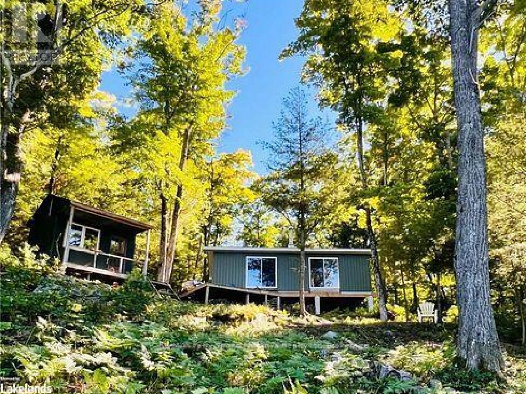 60 HAWKSVIEW LANE, Faris Lake