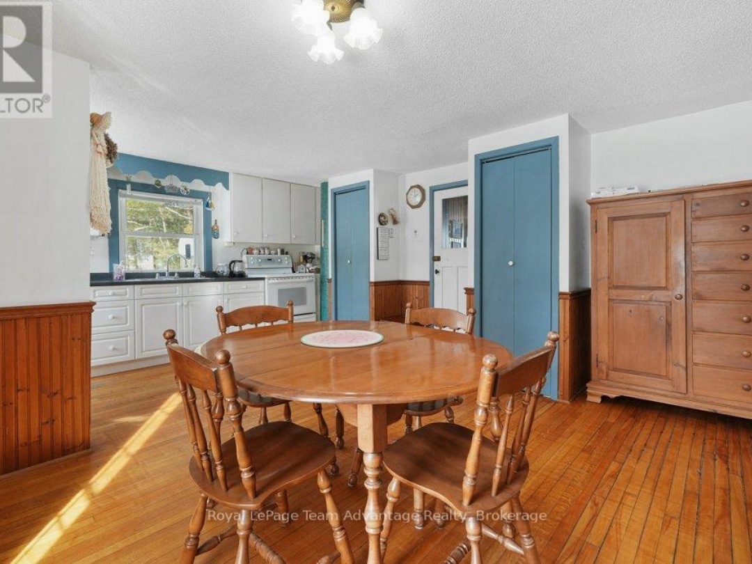 27 BURNSIDE BRIDGE ROAD, Mill Lake