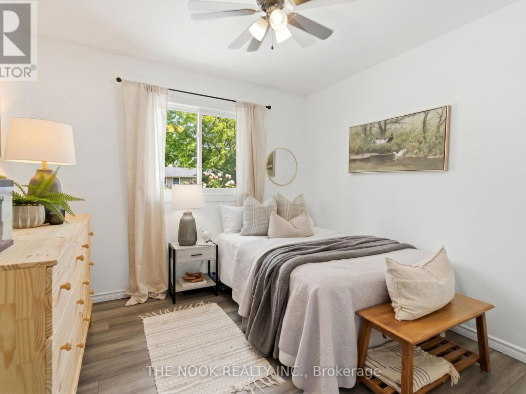 6 SPARROW COURT, Kawartha Lakes (Mariposa)