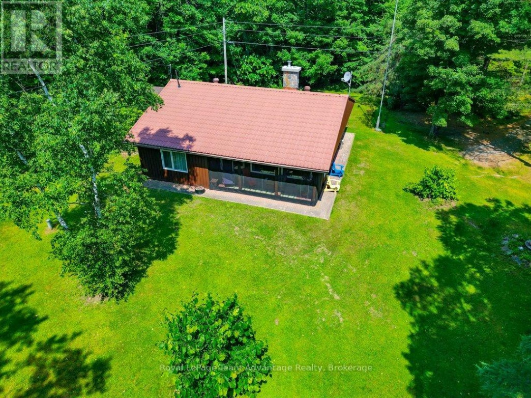 11 BIRCH LANE, Harris Lake