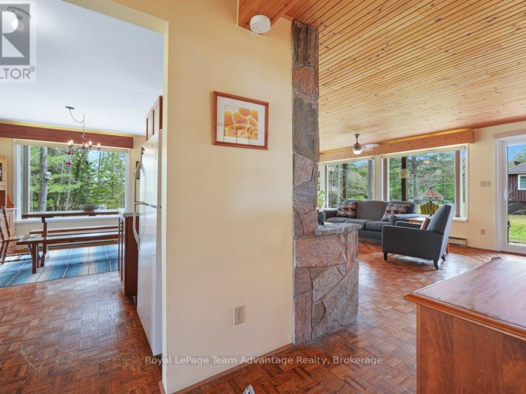 11 BIRCH LANE, Harris Lake