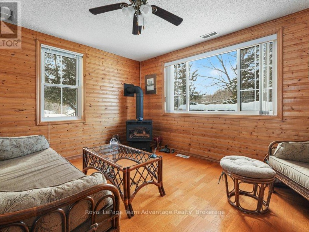 27 BURNSIDE BRIDGE ROAD, Mill Lake