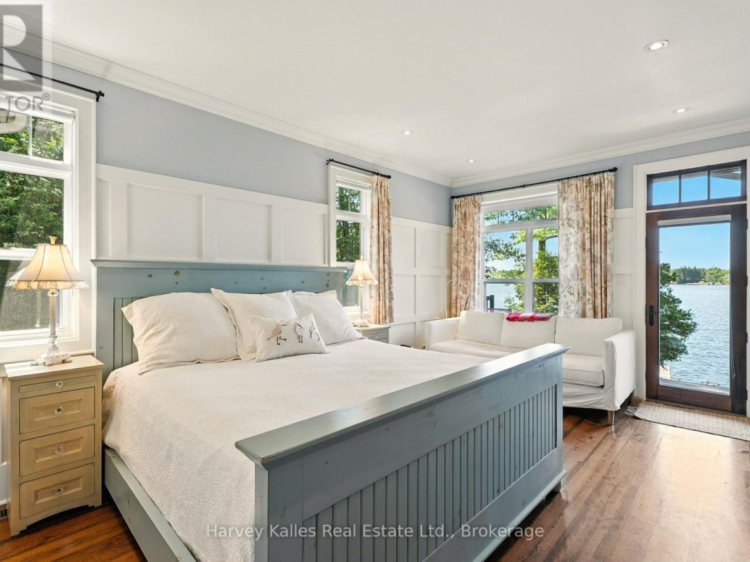 1190 PARKERS POINT ROAD, Lake Muskoka