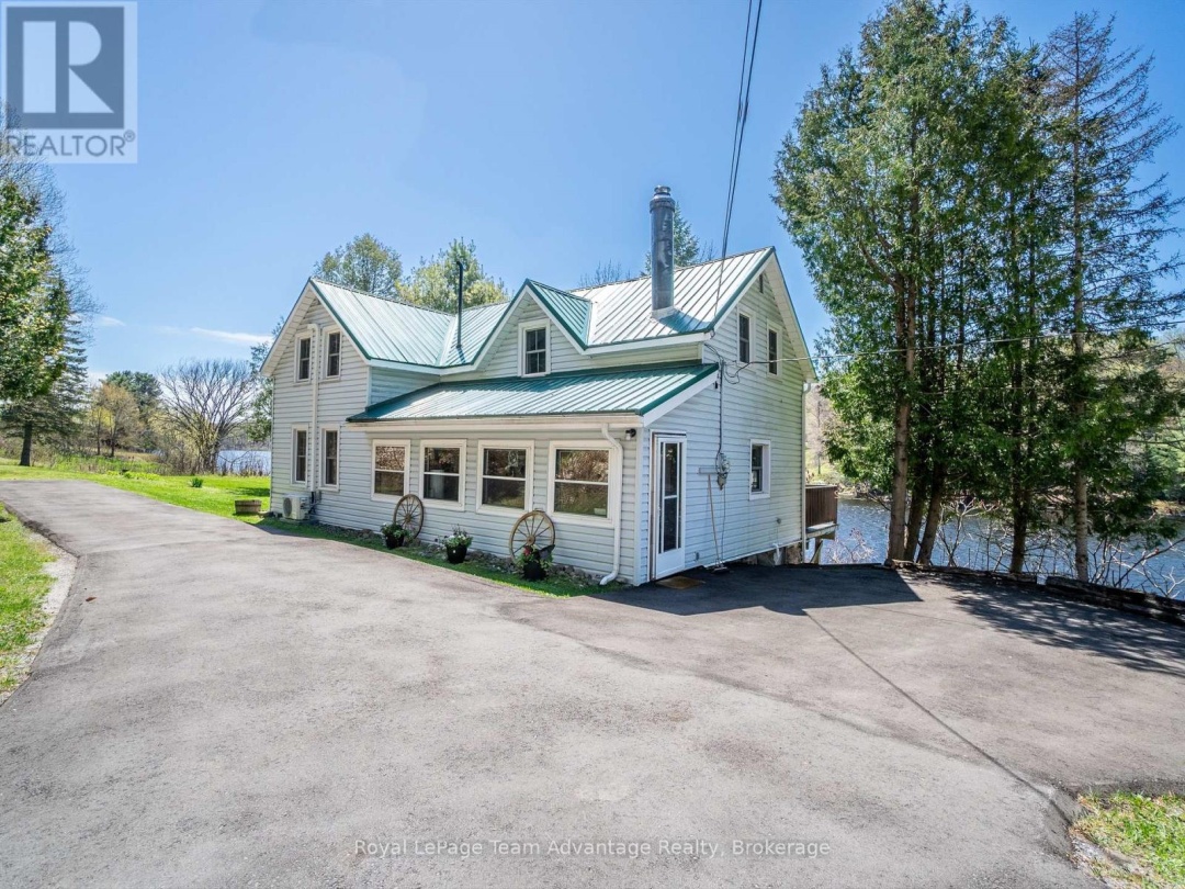 27 BURNSIDE BRIDGE ROAD, Mill Lake