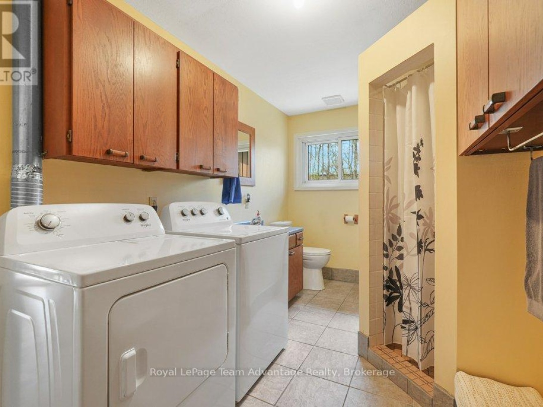 11 BIRCH LANE, Harris Lake