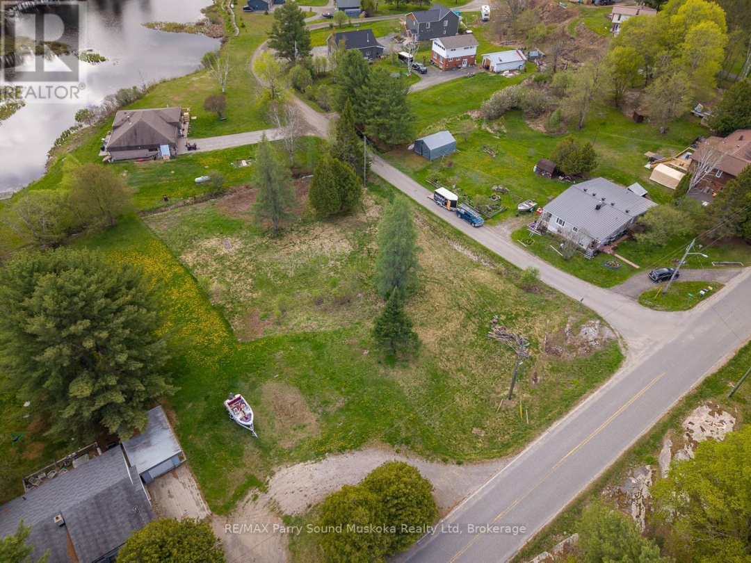 63 PINERIDGE DRIVE, McDougall
