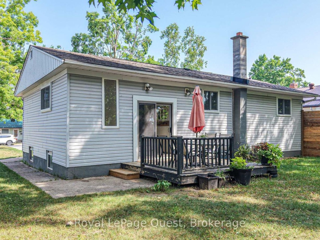 401 MISSISSAGA STREET W,