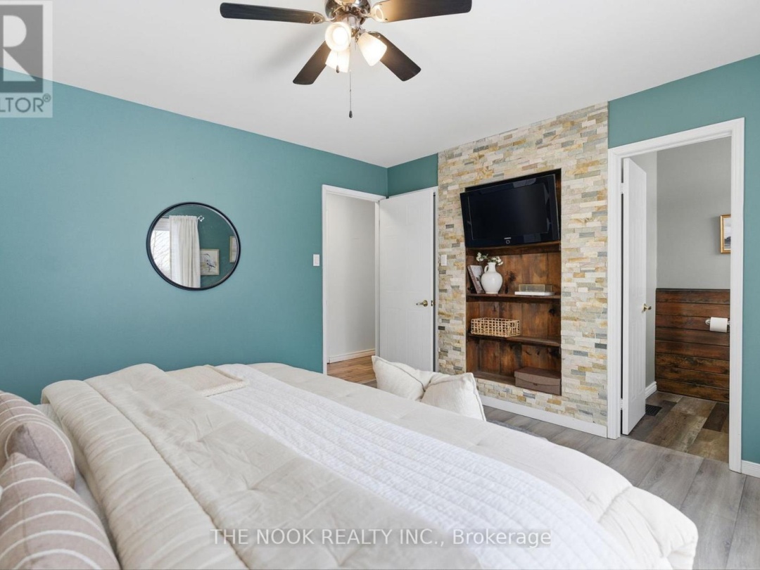 6 SPARROW COURT, Kawartha Lakes (Mariposa)