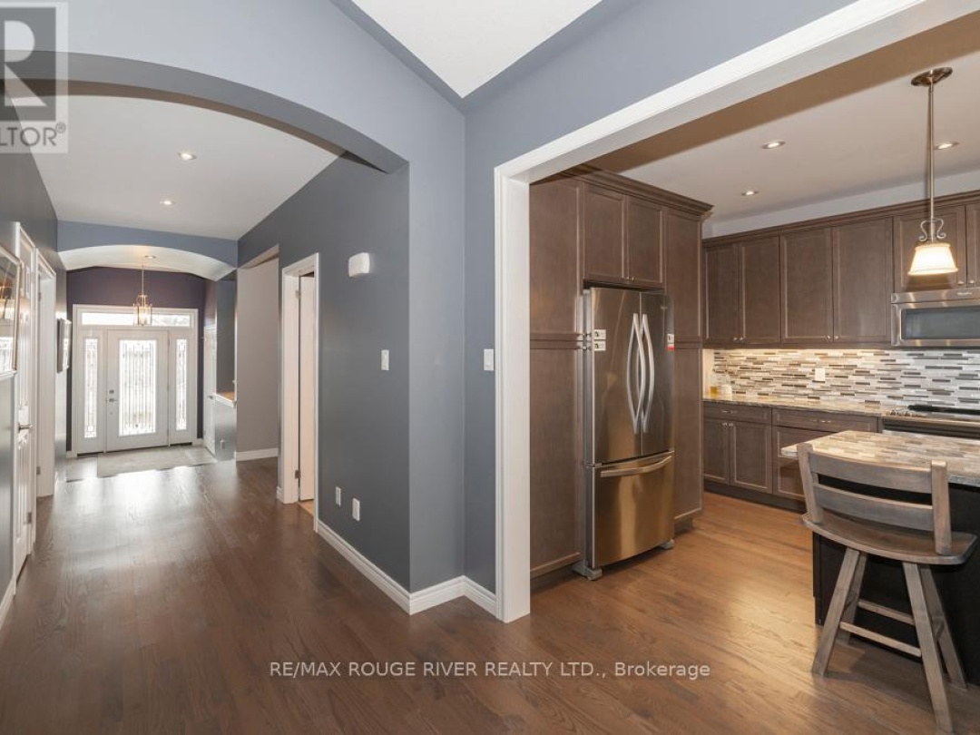 27 SOUTH HARBOUR DRIVE, Kawartha Lakes (Bobcaygeon)
