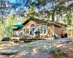 Cottage for Sale on Cruiser Lake