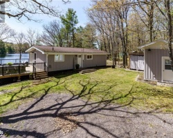 Cottage for Sale on Loon Lake