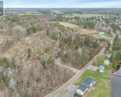 Property for Sale on 106 Golf Course Road, Magnetawan