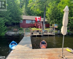 Cottage for Sale on Bob Lake