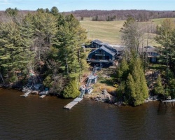 Cottage for Sale on Three Mile Lake