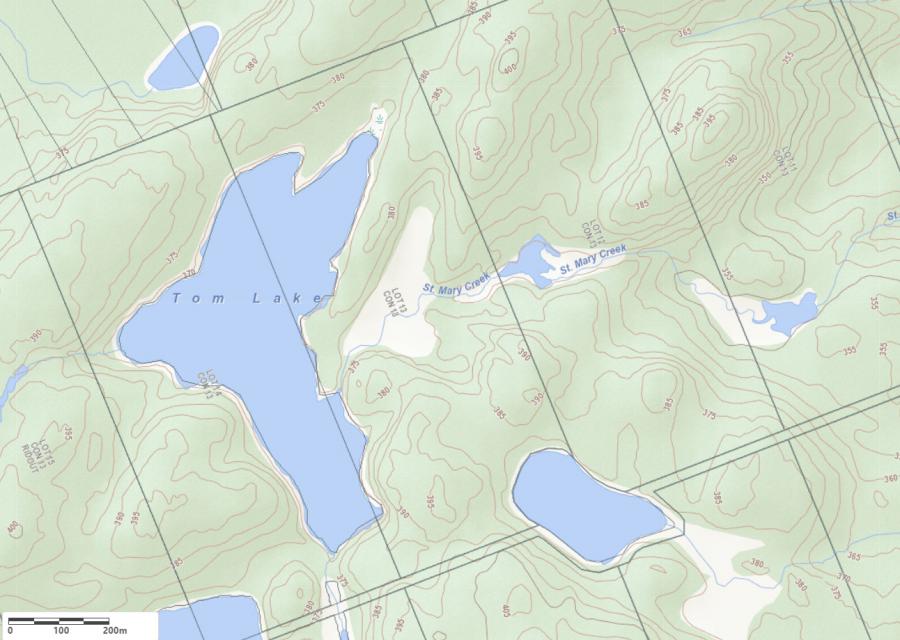 Topographical Map of Tom Lake in Municipality of Lake of Bays and the District of Muskoka