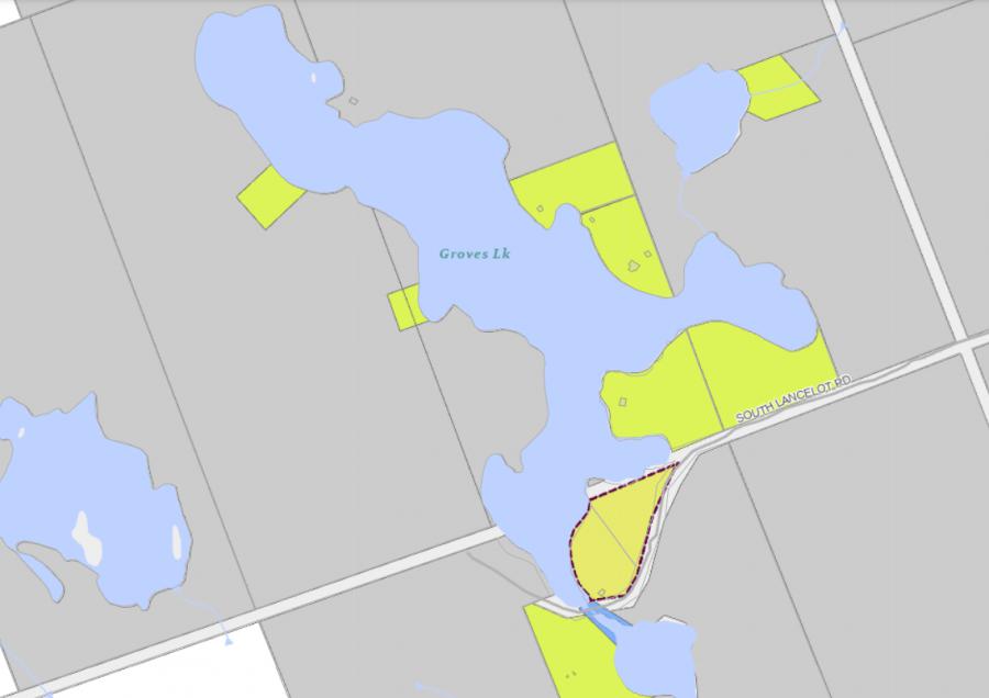 Zoning Map of Groves Lake in Municipality of Huntsville and the District of Muskoka