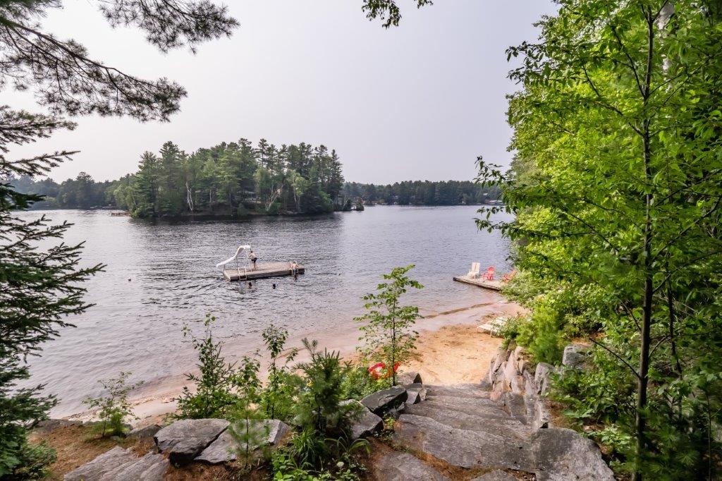 Photos of The Landscapes on Lake of Bays