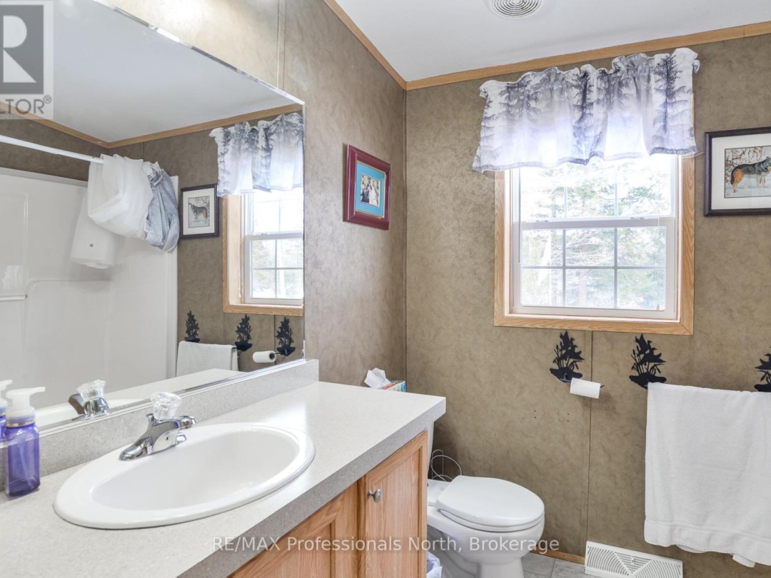 1874 HIGHWAY 118 E, Bracebridge (Draper)