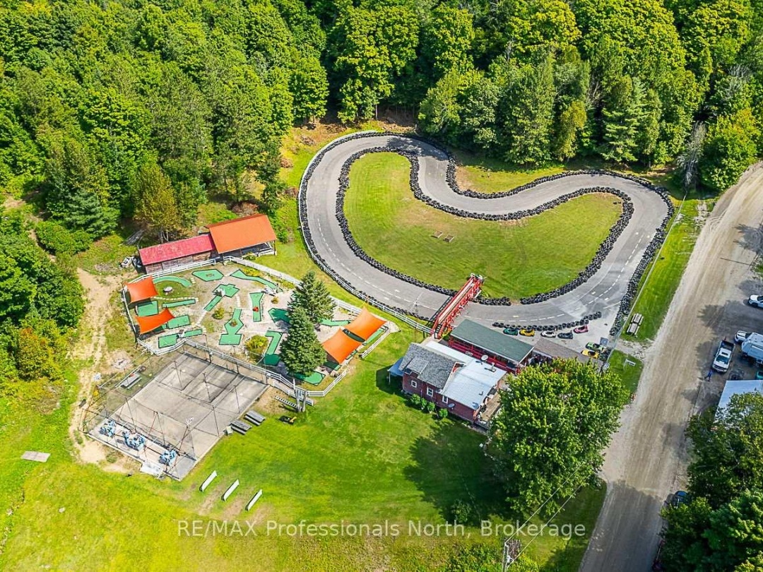 1063 RAVINE ROAD, Minden Hills (Lutterworth)