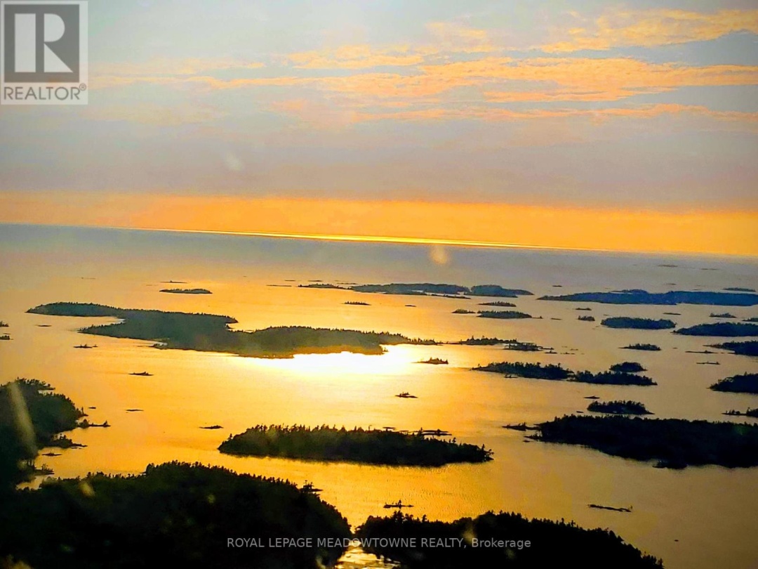 65 B321 Pt. Frying Pan Island, The Archipelago