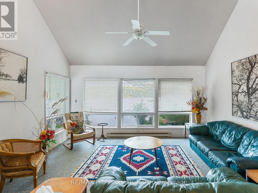 1080 PETTICOAT LANE, Minden Lake