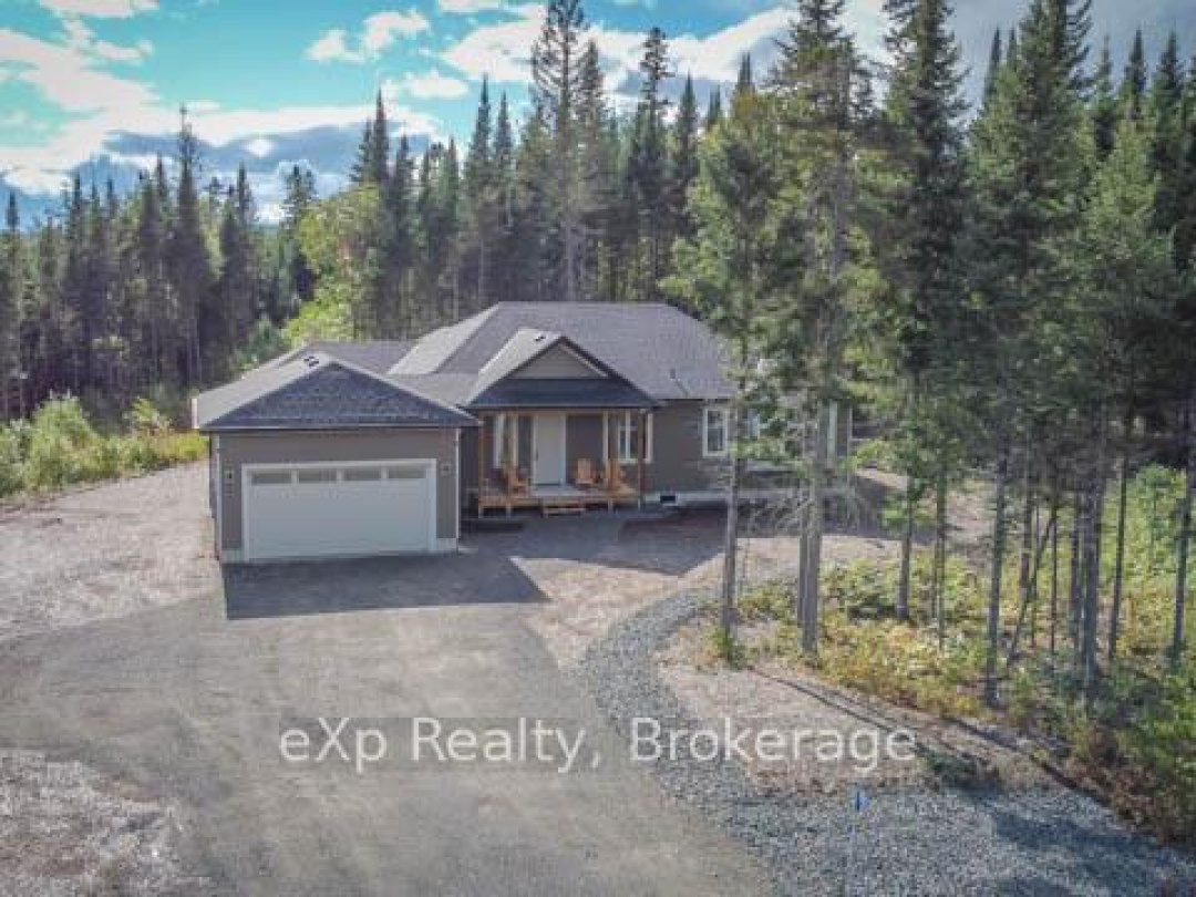 40 - 1052 GREENSVIEW DRIVE, 