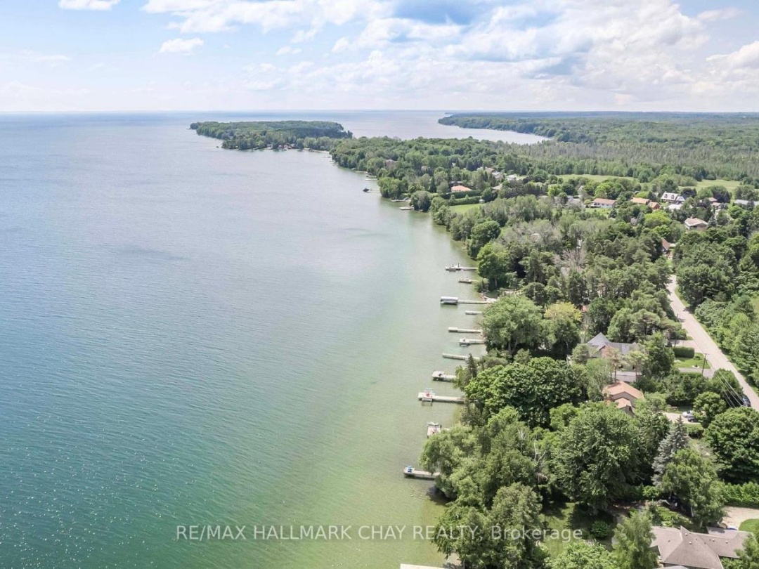 1125 WOODLAND DRIVE, Lake Simcoe