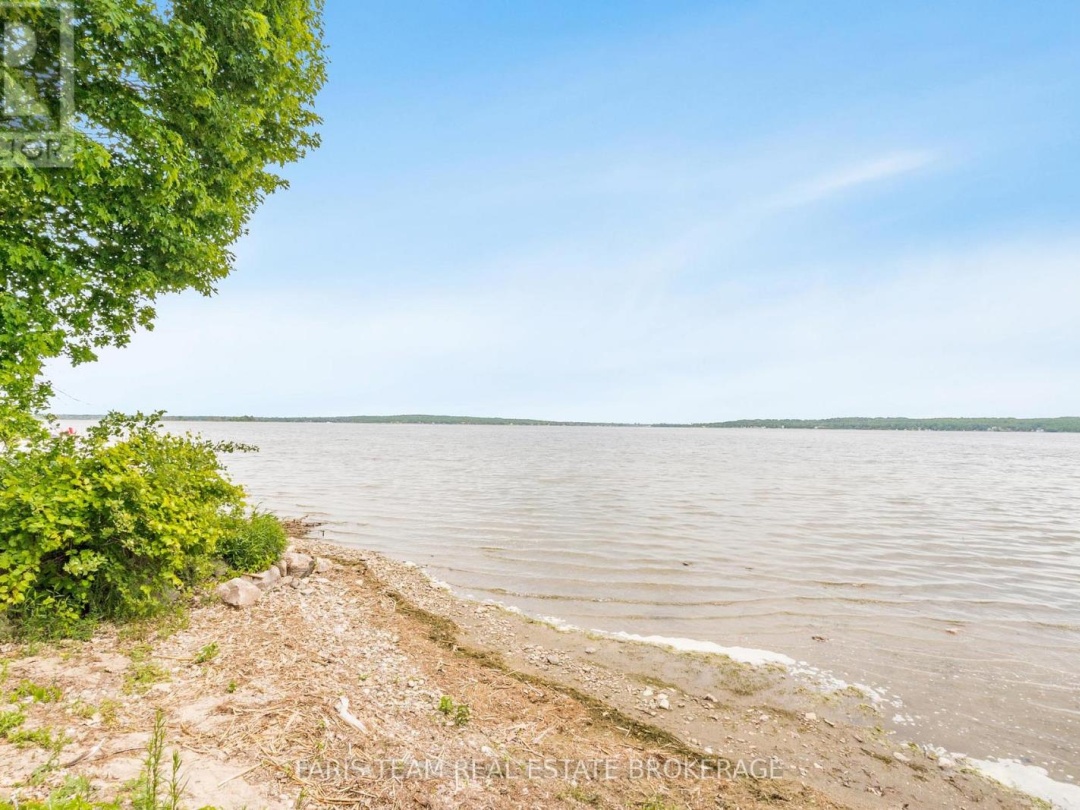 365 ROBINS POINT ROAD, 