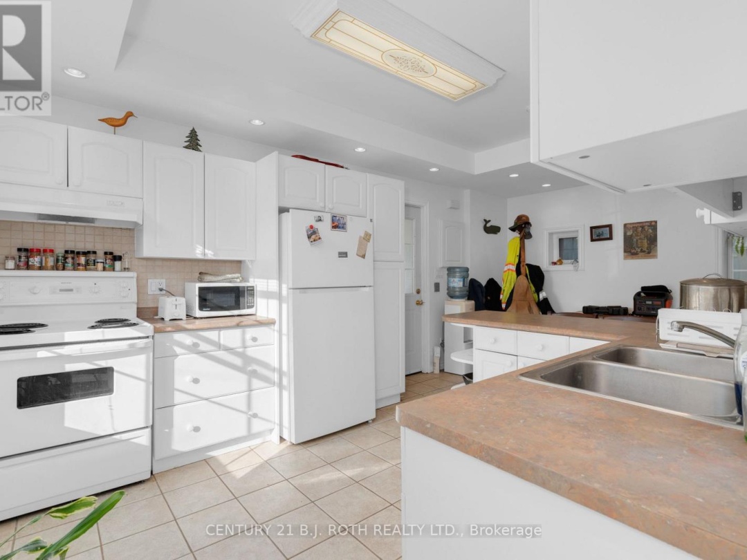 165 PARKVIEW AVENUE, 