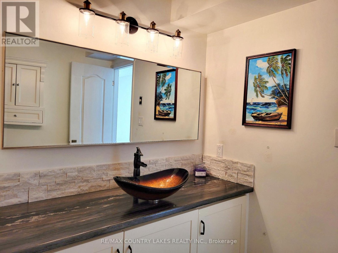 35 - 21 LAGUNA PARKWAY, Lake Simcoe