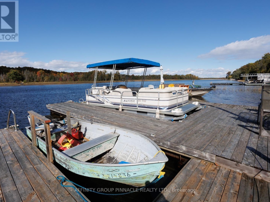 38 Dewey's Island Road, Cameron Lake