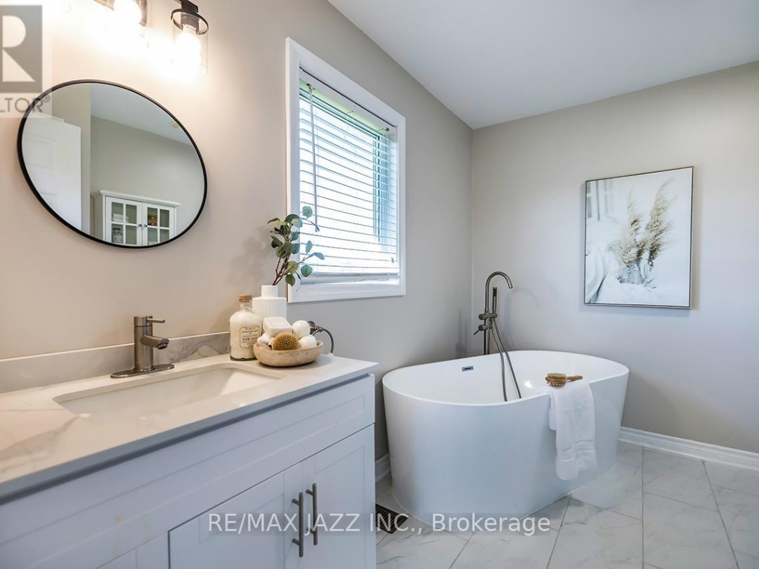 3 ROYAL OAK ROAD, Kawartha Lakes (Mariposa)
