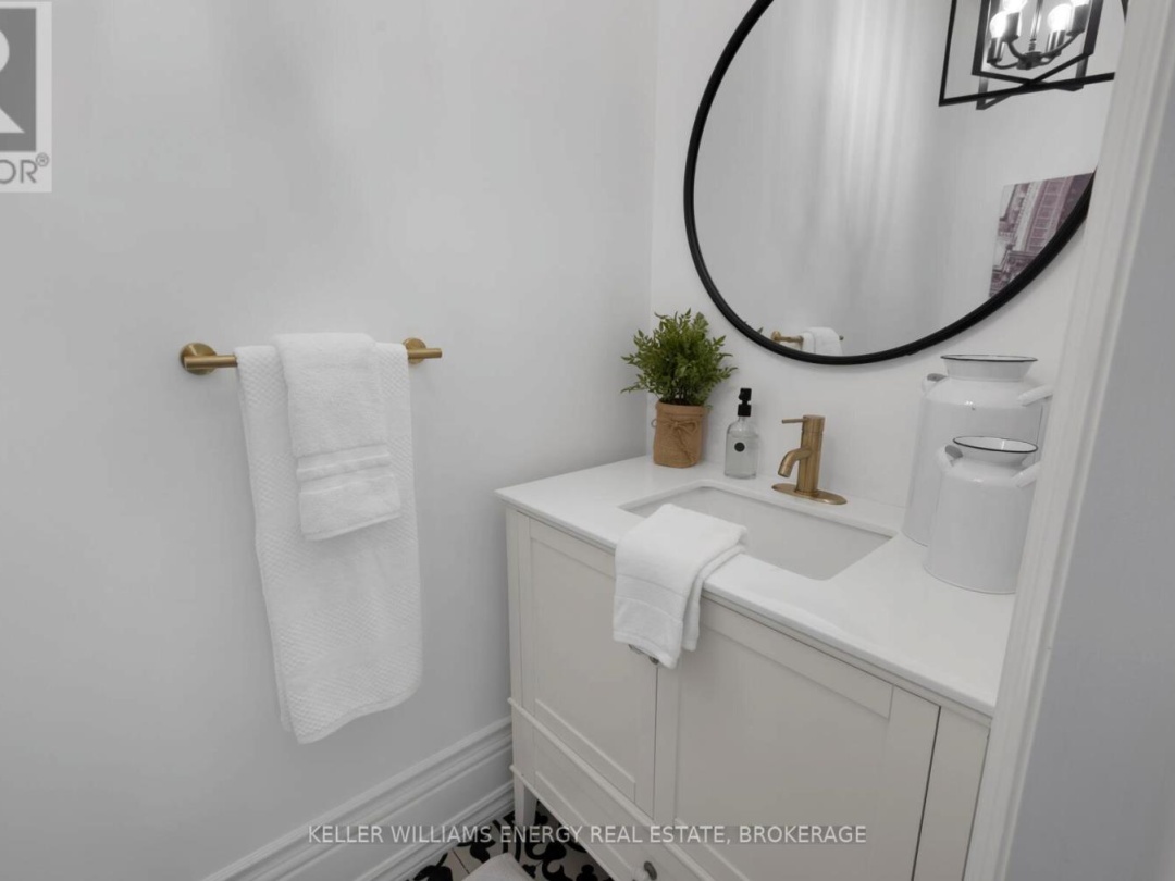 423 FINGERBOARD ROAD, Kawartha Lakes (Mariposa)