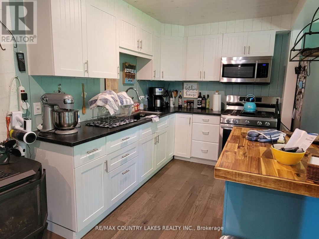 2481 LAKESHORE DRIVE, Lake Simcoe