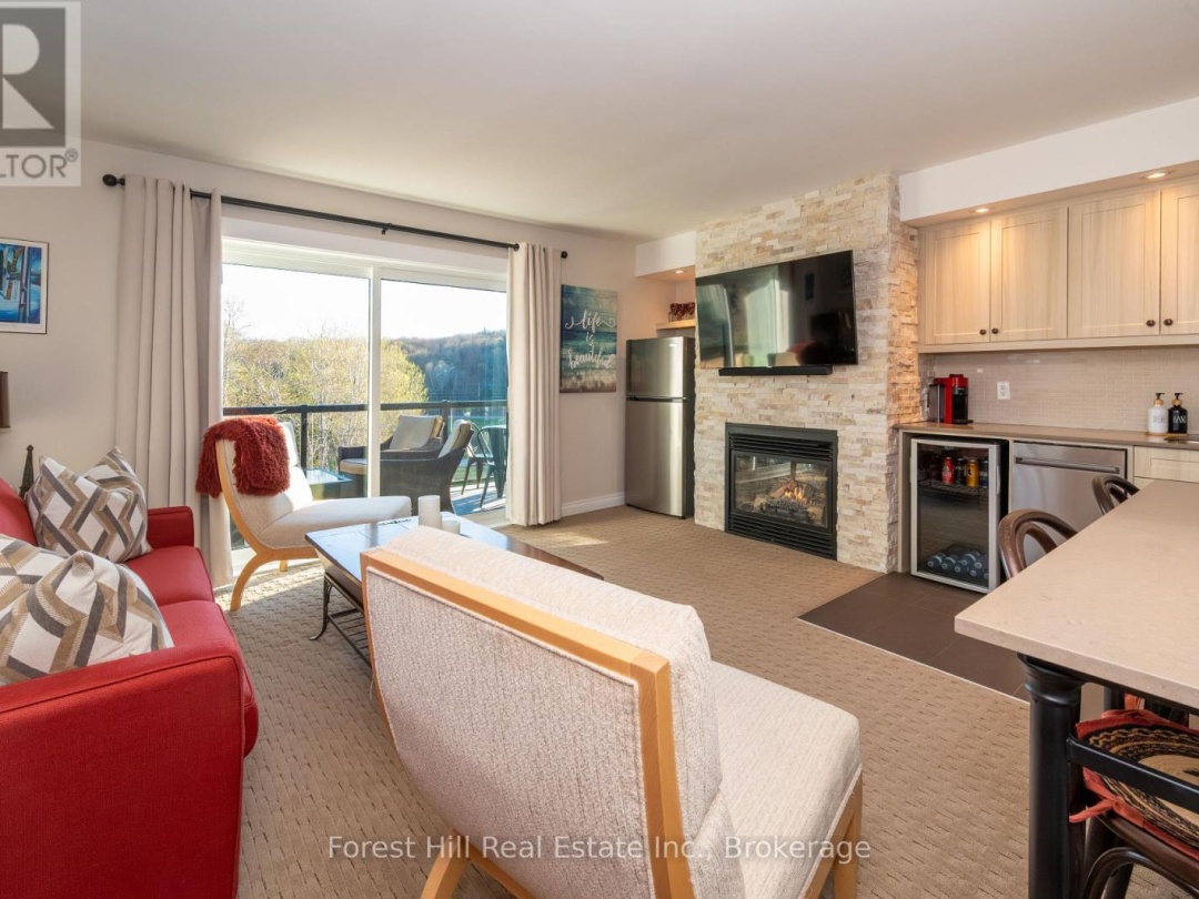 303 - 1235 DEERHURST DRIVE, Peninsula Lake