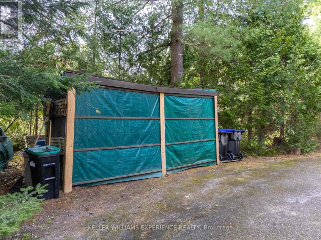 1936 PENINSULA POINT ROAD, 