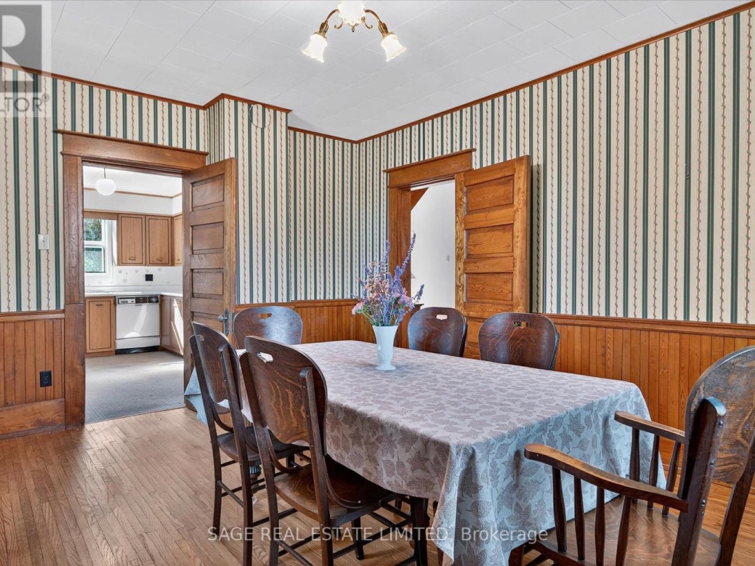 33 JOHN STREET, 