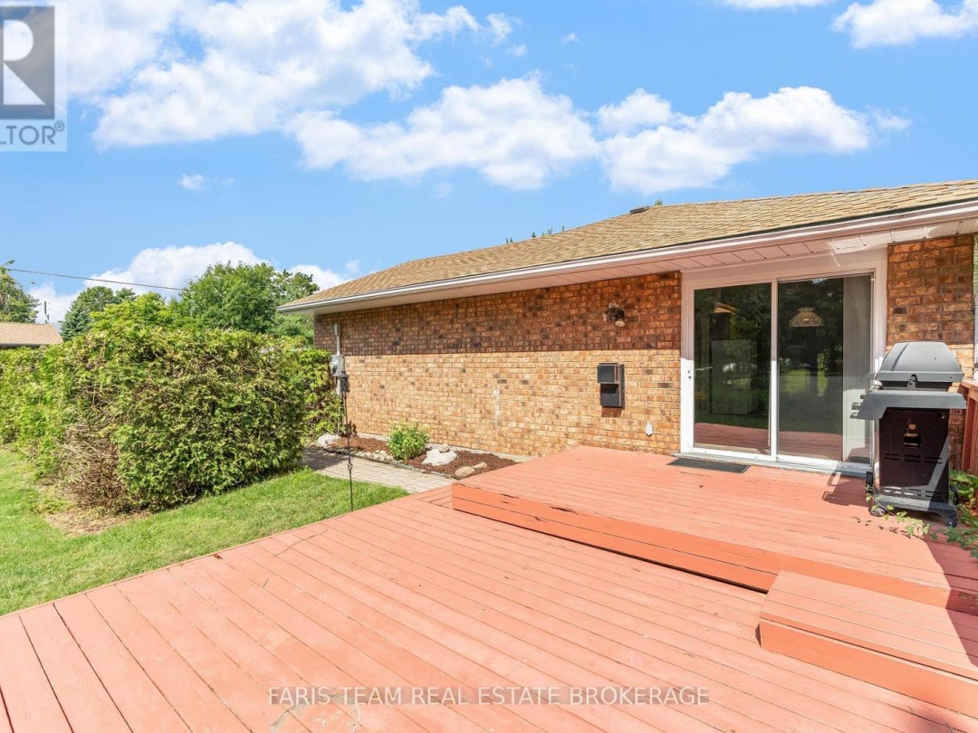 53 MAPLE DRIVE, 