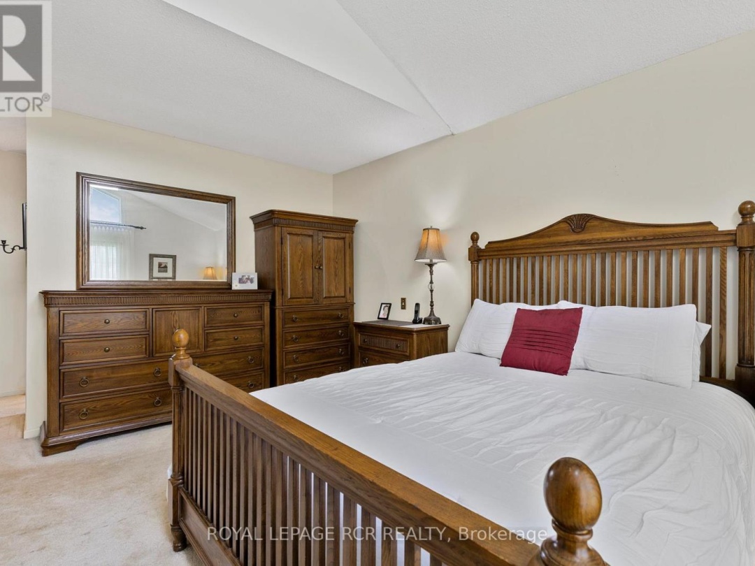 5 PARK LANE, Lake Simcoe