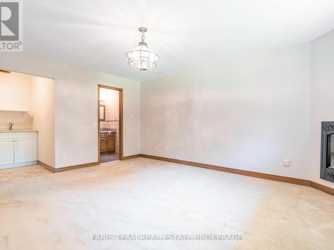 2 BAYSIDE AVENUE, 