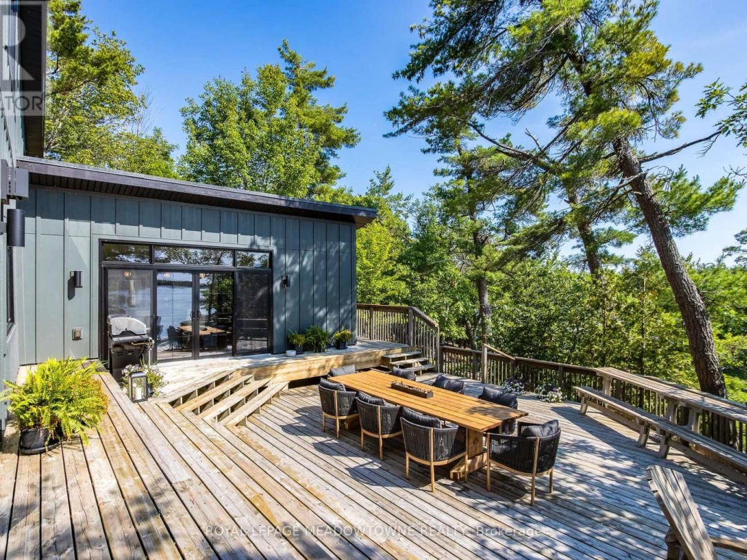 1 GB466 ISLAND AKA TOWER ISLAND, Georgian Bay