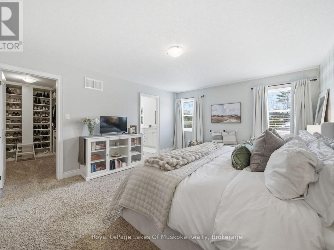 2029 ELANA DRIVE, Severn (Bass Lake)