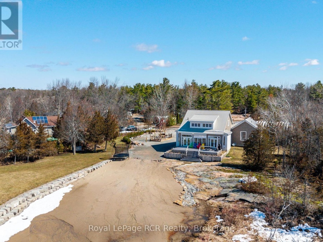 101 EVERGREEN LANE, Georgian Bay