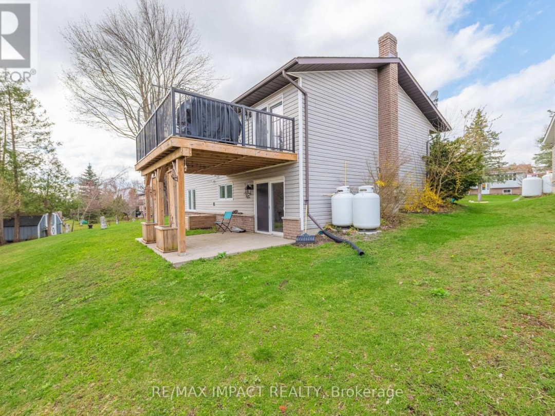 10 CEDARTREE LANE, Kawartha Lakes (Bobcaygeon)
